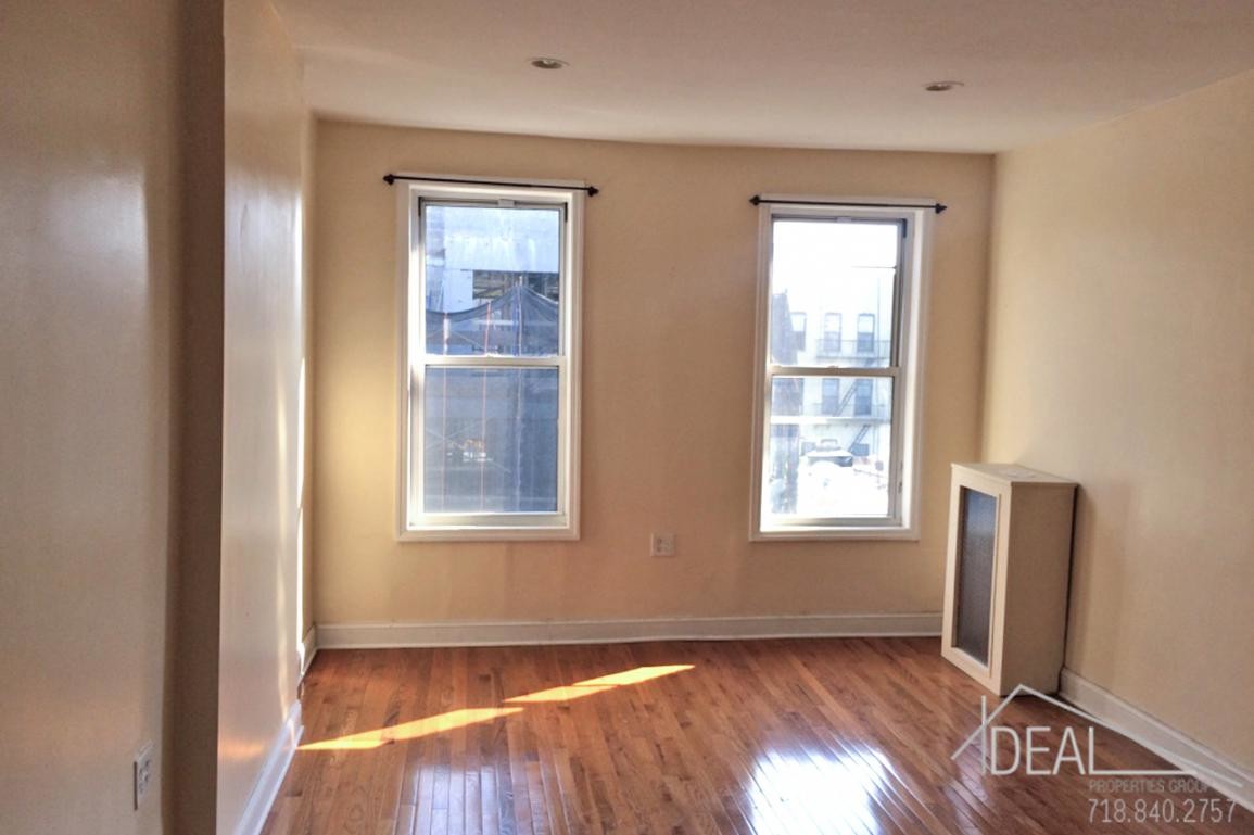 Primary Photo - 1309 Lincoln Pl