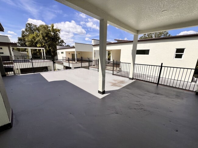 Photo - 21 N Hampton Ave House