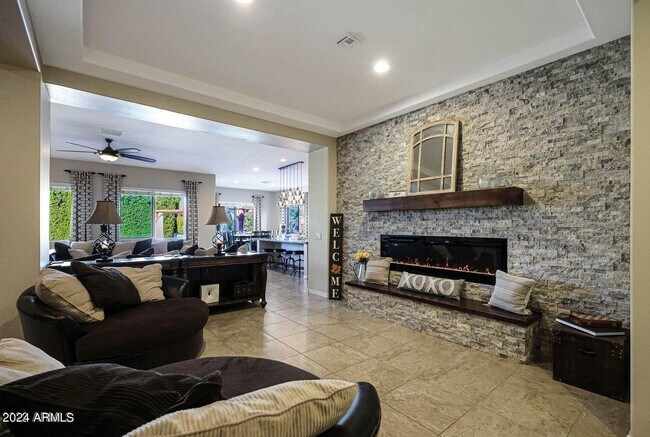 Foto del edificio - 9422 W Donald Dr