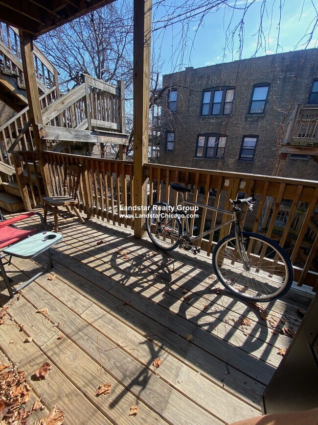 Building Photo - 4825 N Albany Ave