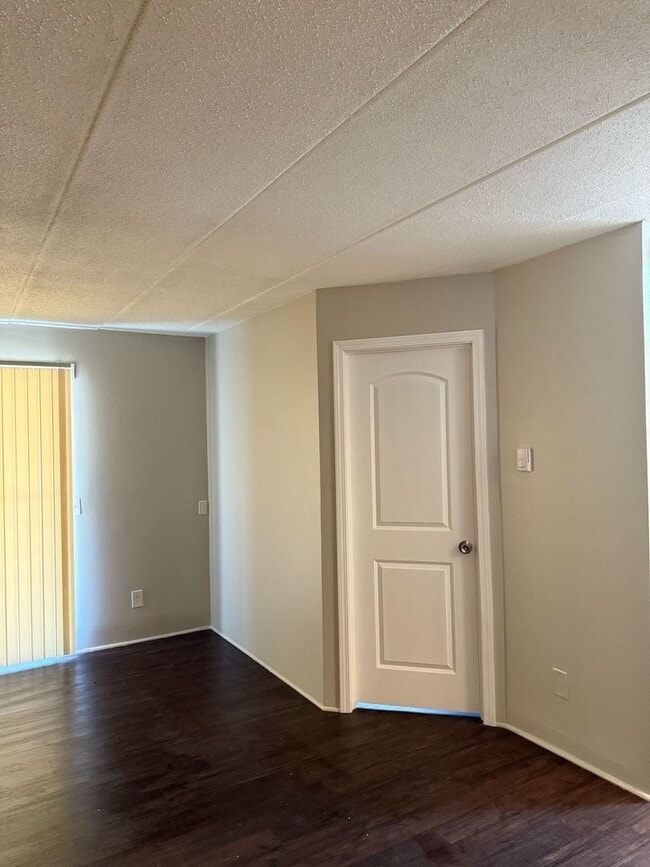 Interior Photo - The Courtyard Apartments