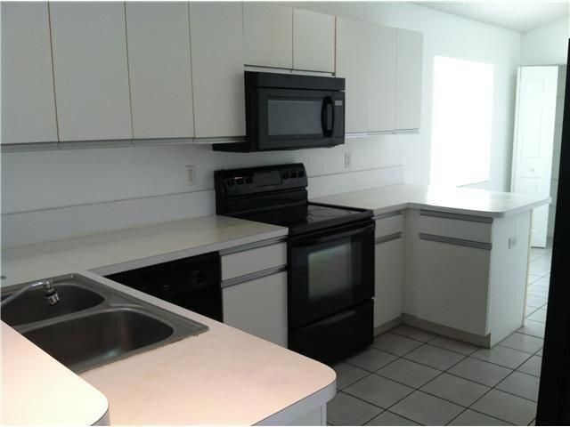 Foto del edificio - 1743 Barnstable Rd