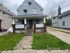 Building Photo - 3039 W 51st St