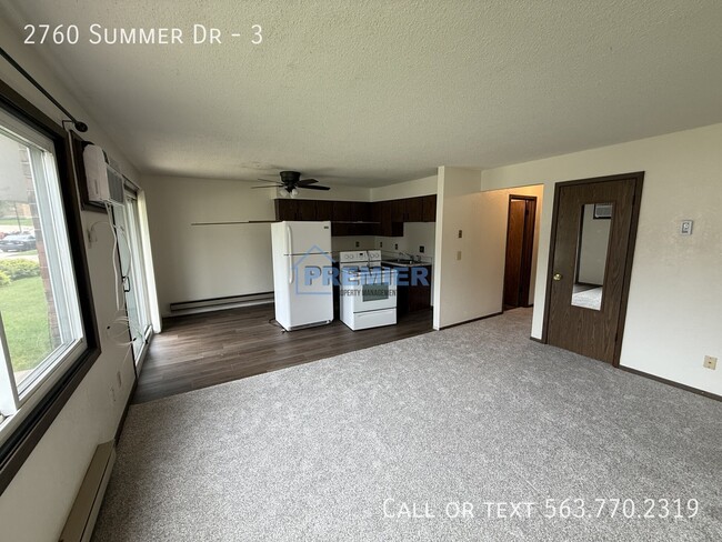 Building Photo - 2760 Summer Dr