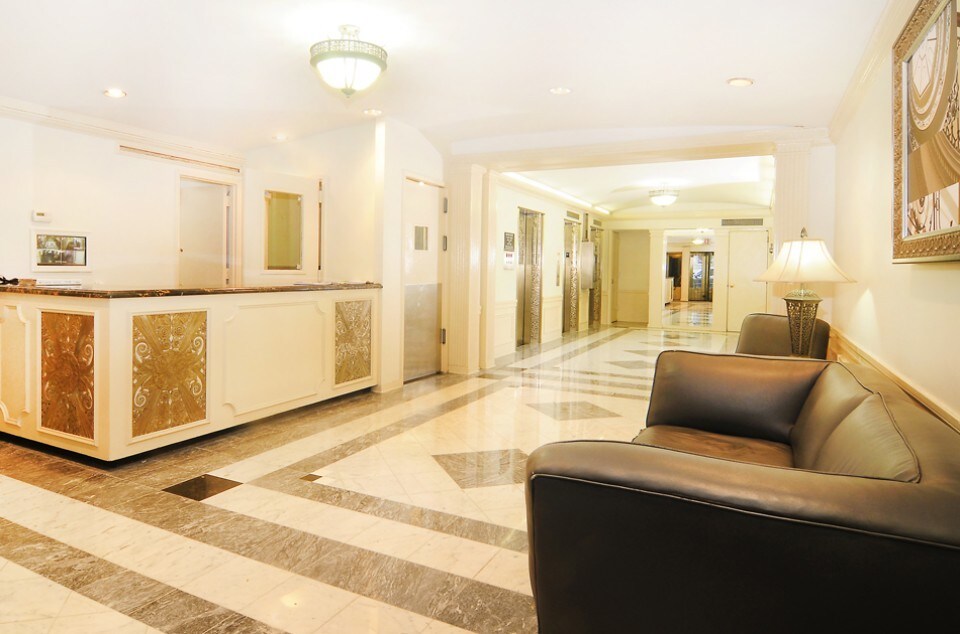 Foto del edificio - 108 E 38th St