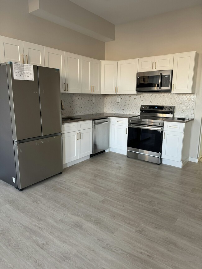 Foto del edificio - 2416 N Charles St