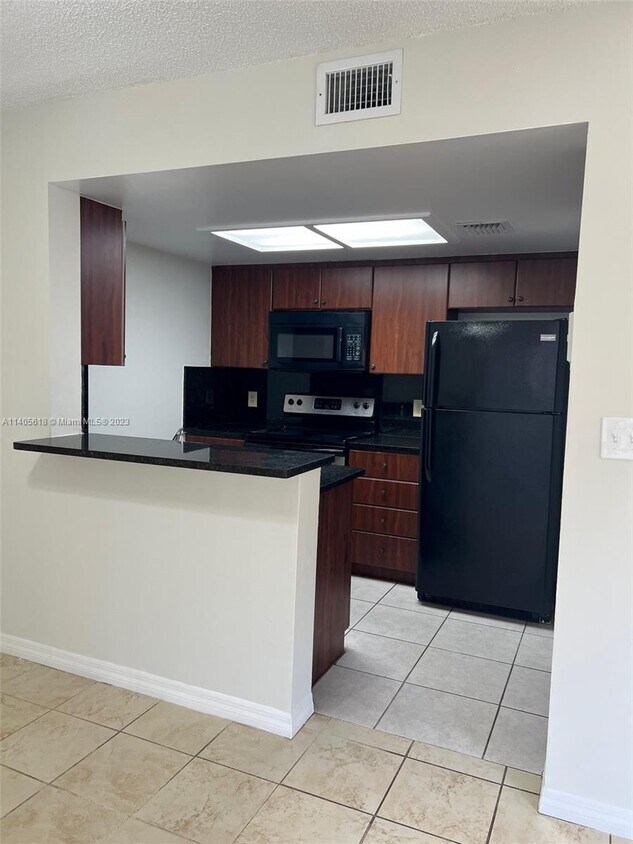 3233 Coral Lake Way Unit 3233, Coral Springs, FL 33065 Apartment for