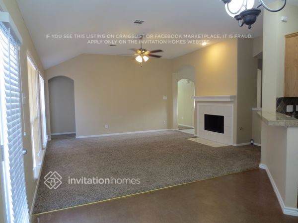 Building Photo - 641 Cottonwood Trail