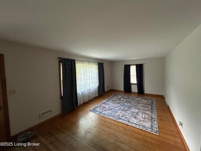 Foto del edificio - 1608 Whippoorwill Rd