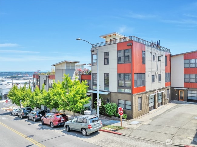 Building Photo - 410 S 6th Ave