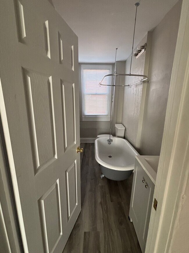 Foto del edificio - NCH - 850-852 E Livingston Ave.