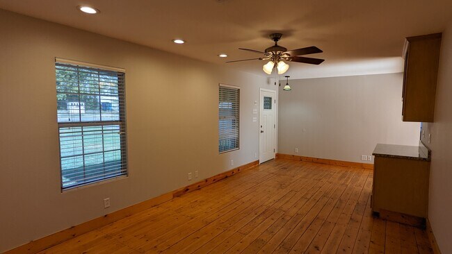 homes for rent jonestown tx