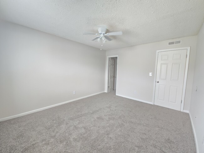 1 Bed/1 Bath Lg-Master Bedroom, 2nd Floor - Marina Vista