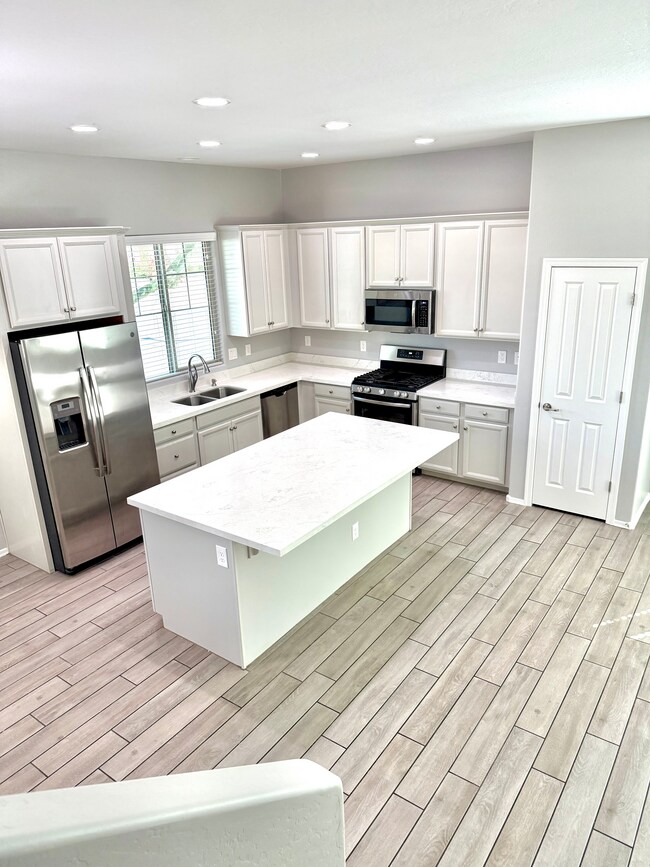Foto del edificio - 2548 N 149th Ave