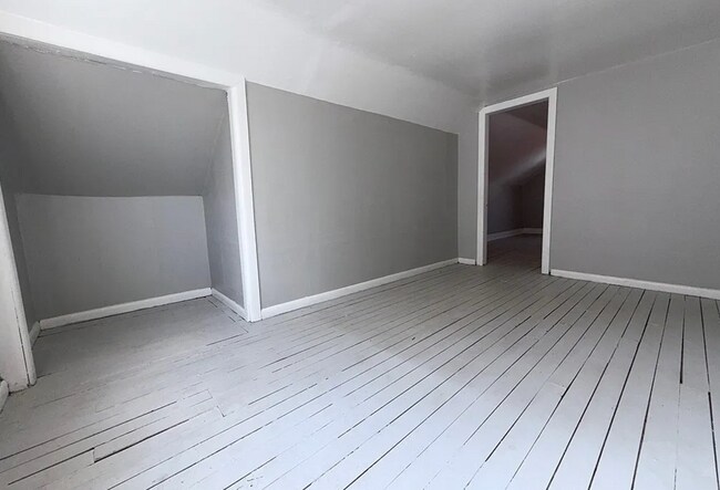 Foto del edificio - 3877 E 153rd St
