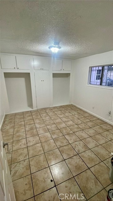Foto del edificio - 3528 W 109th St