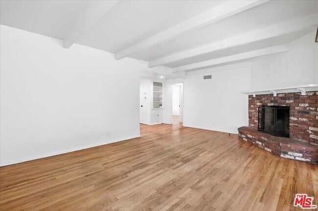 Foto del edificio - 12818 Hatteras St