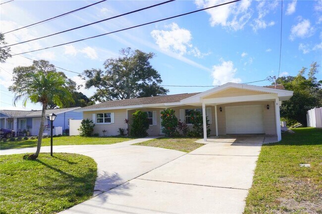 Foto del edificio - 6524 Hillside Ave