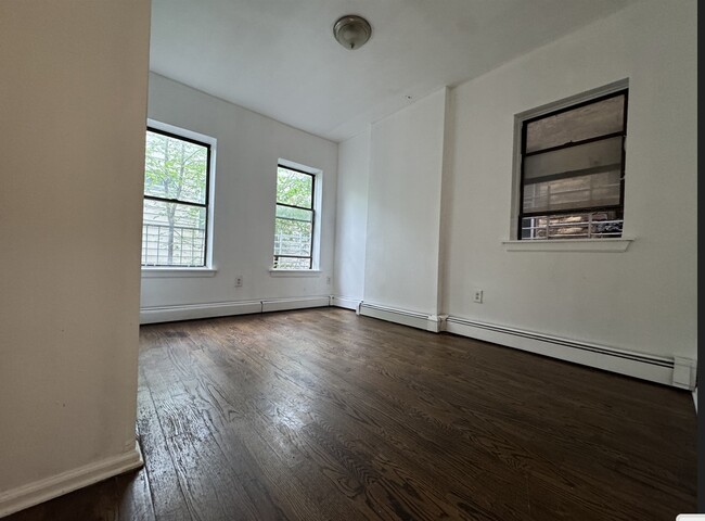 240 Bergen Ave 2R - 232 Bergen Ave