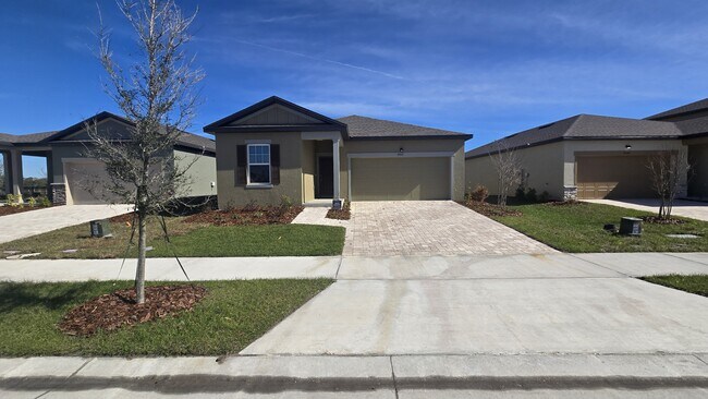 Foto del edificio - 2443 Grey Hawk Dr