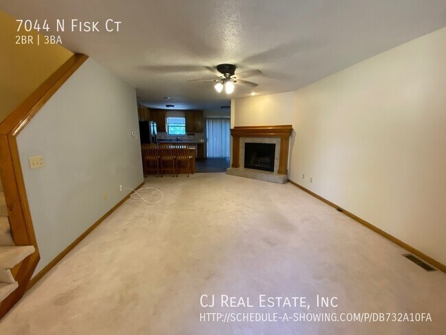 Foto del edificio - 7044 N Fisk Ct