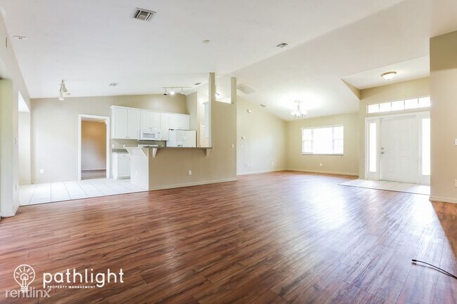 Foto del edificio - 3 br, 2 bath House - 4270 Geary Terrace UNIT