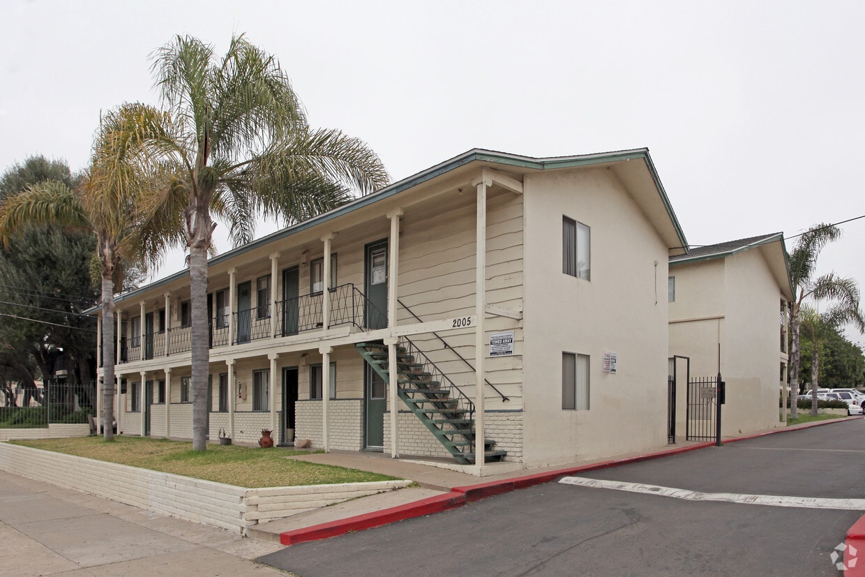 Villa Primavera Apartments National City, CA