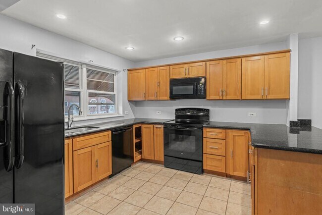 Foto del edificio - 12132 Aster Rd