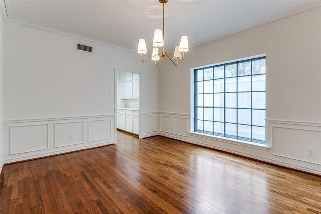 Foto del edificio - 3435 Mockingbird Ln