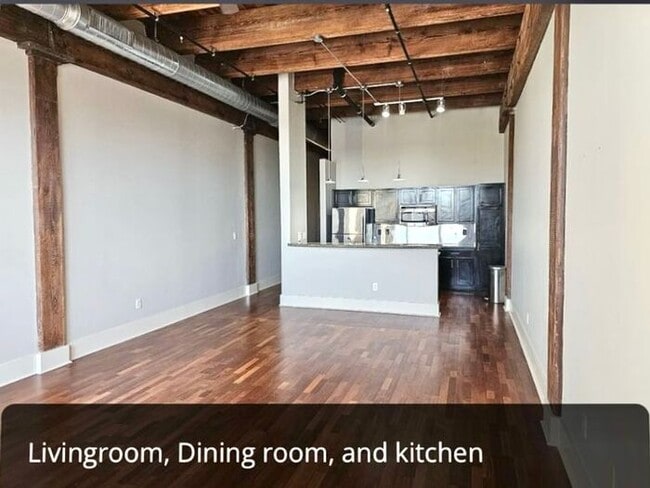 Foto del edificio - Modern Condo on Front St. with River views...