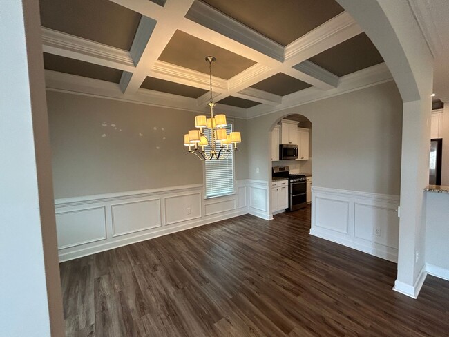 Building Photo - 79 Mornington Pl