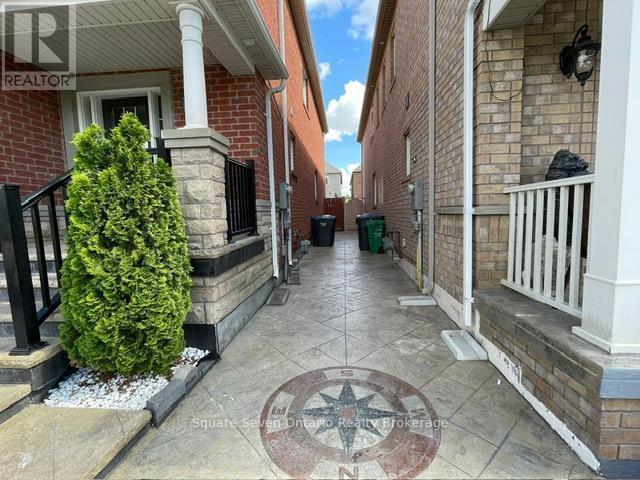 Photo du bâtiment - 16 Napoleon Cres