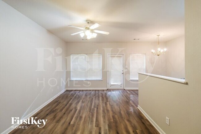 Foto del edificio - 243 Brookview Drive