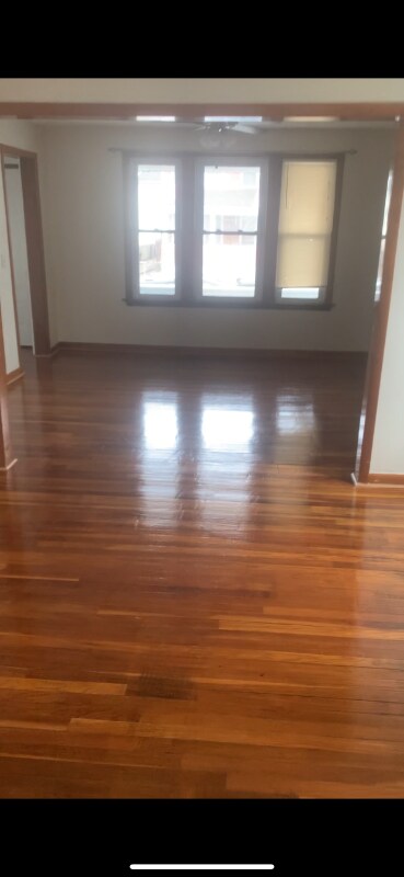 Building Photo - 83 Silver St