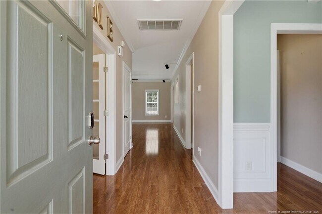 Foto del edificio - 138 Valley Pines Cir