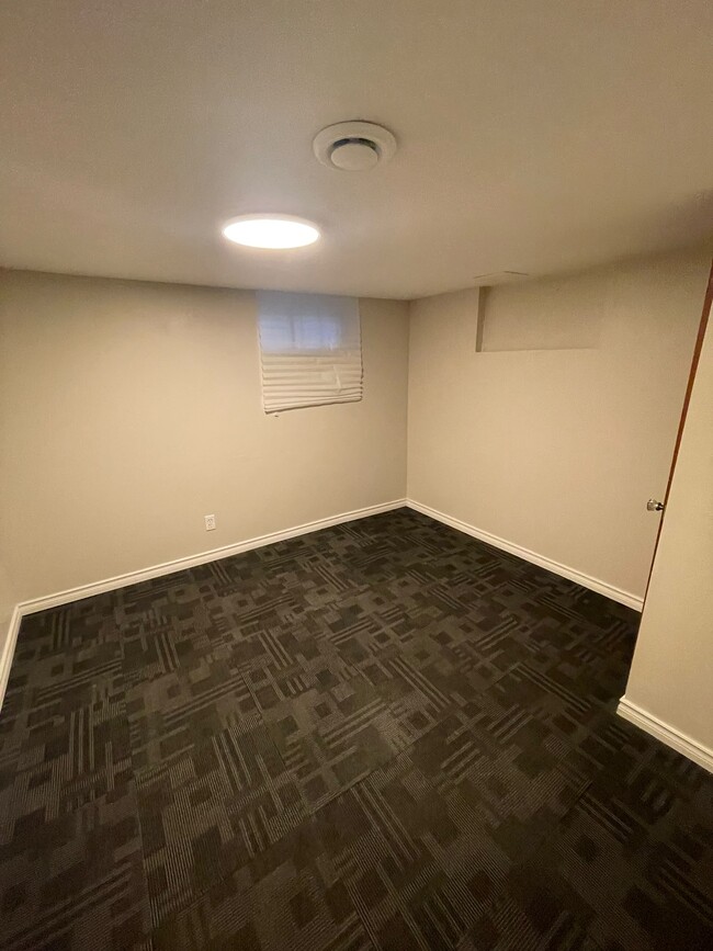 Building Photo - 61 Hamel Av
