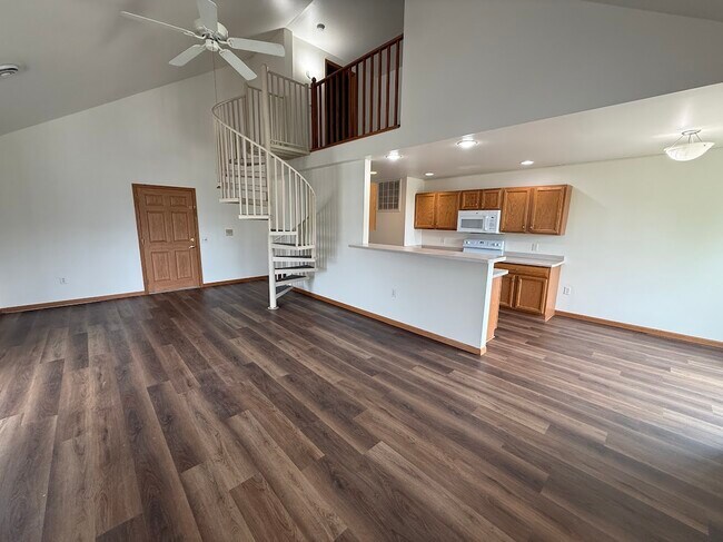 Foto del edificio - 8217 Mansion Hill Ave