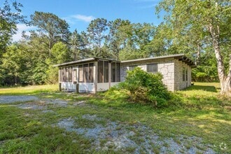 Building Photo - 421 Buds Ln