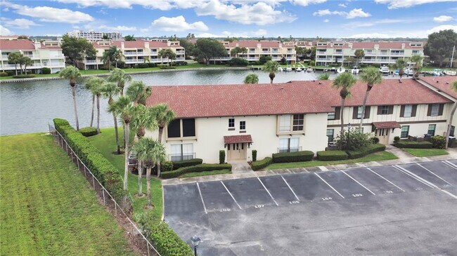 Building Photo - 556 Plaza Seville Ct