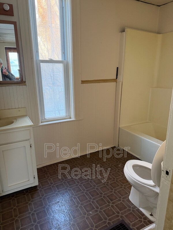 Foto del edificio - 1219 S Chicago Ave