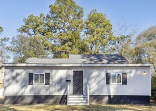 Building Photo - 1932 Beech St
