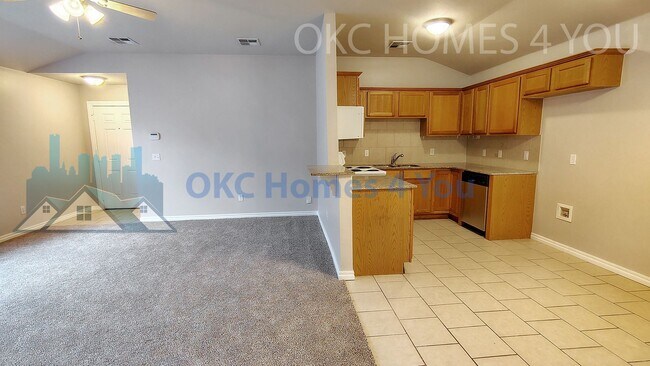Foto del edificio - Updated 3 bed in Yukon