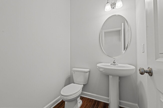 Building Photo - New Construction 3 Bed 2.5 Bath Townhome