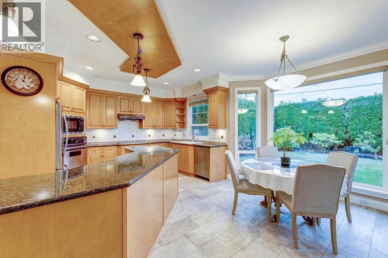 Photo principale - 7988 Sunnyholme Crescent