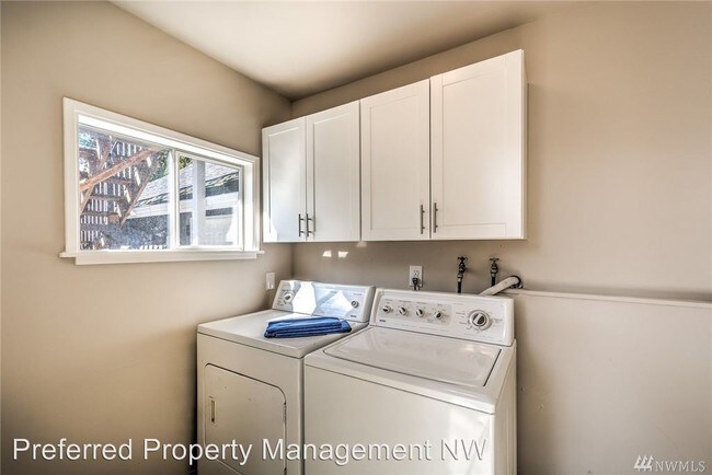 Foto del edificio - 3518 Lombard Ave