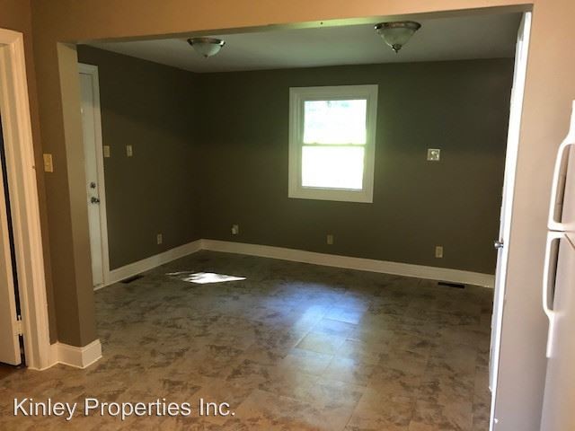 Building Photo - 3 br, 1 bath House - 2613 Clydesdale Terrace
