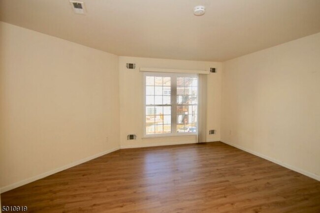 Foto del edificio - 1480 Westgate Dr
