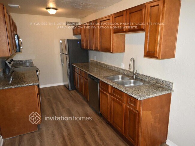 Foto del edificio - 4534 W Mitchell Dr