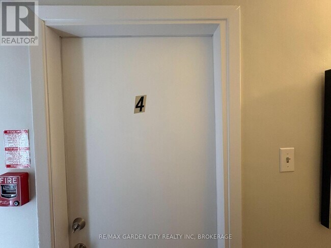 Photo du bâtiment - 1419 Pelham St