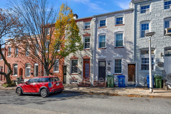 Photo - 232 S Castle St Apartment